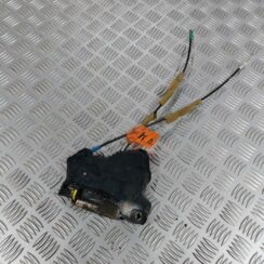 Priekšējo kreiso durvju slēdzene priekš TOYOTA COROLLA VERSO 2006