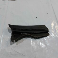 Vējstikla uzlikas (deflektora) režģis priekš TOYOTA COROLLA VERSO 2006