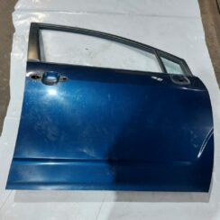 Priekšējās labās durvis priekš TOYOTA COROLLA VERSO 2006