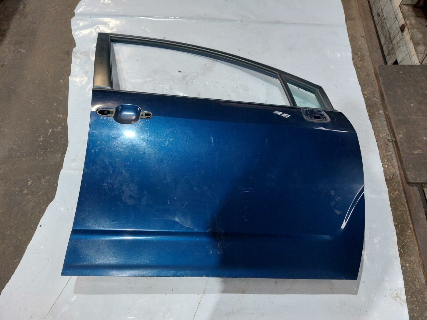 Priekšējās labās durvis priekš TOYOTA COROLLA VERSO 2006