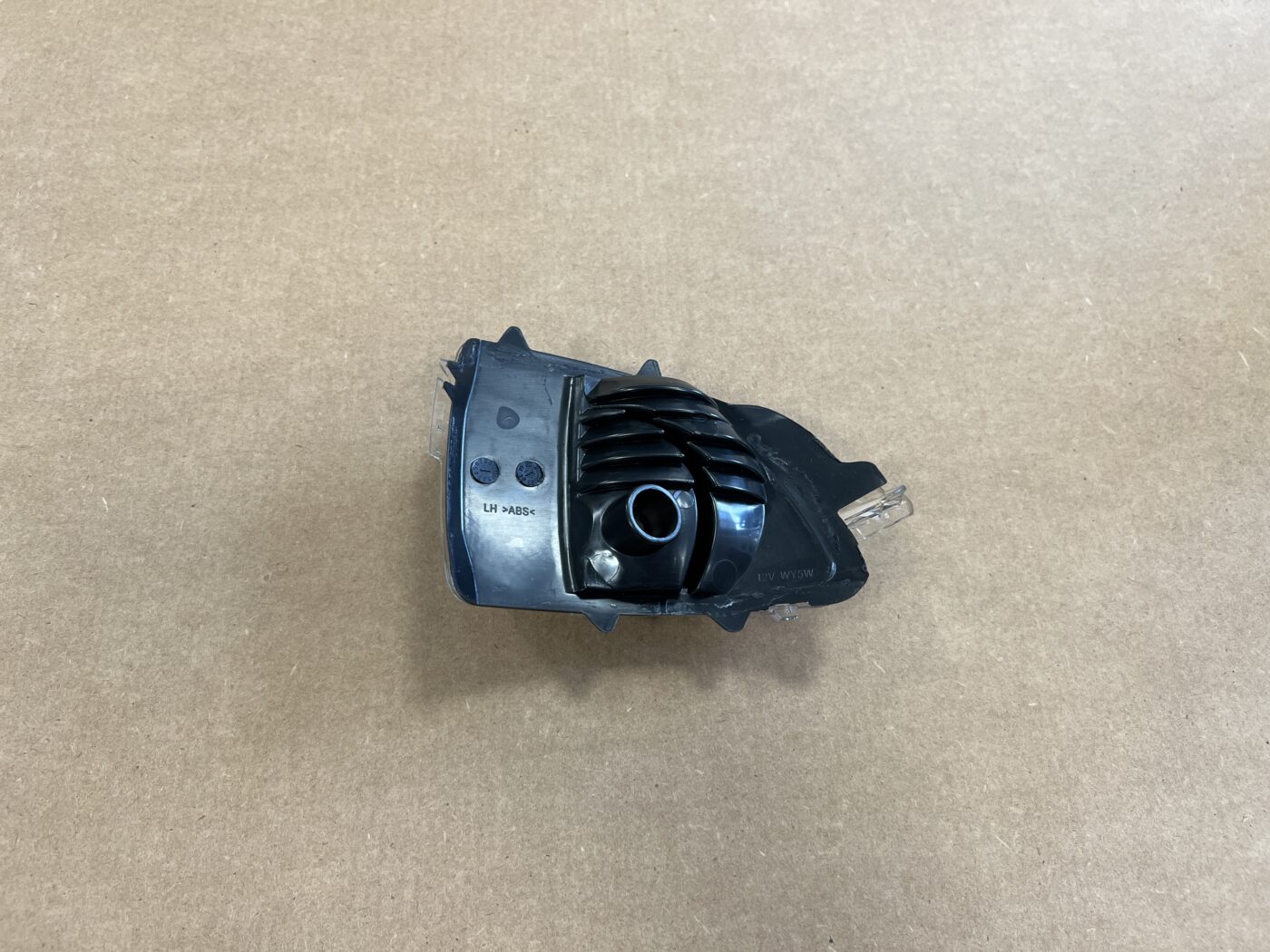 Pagrieziena signala lukturis priekš VOLVO XC70 2007