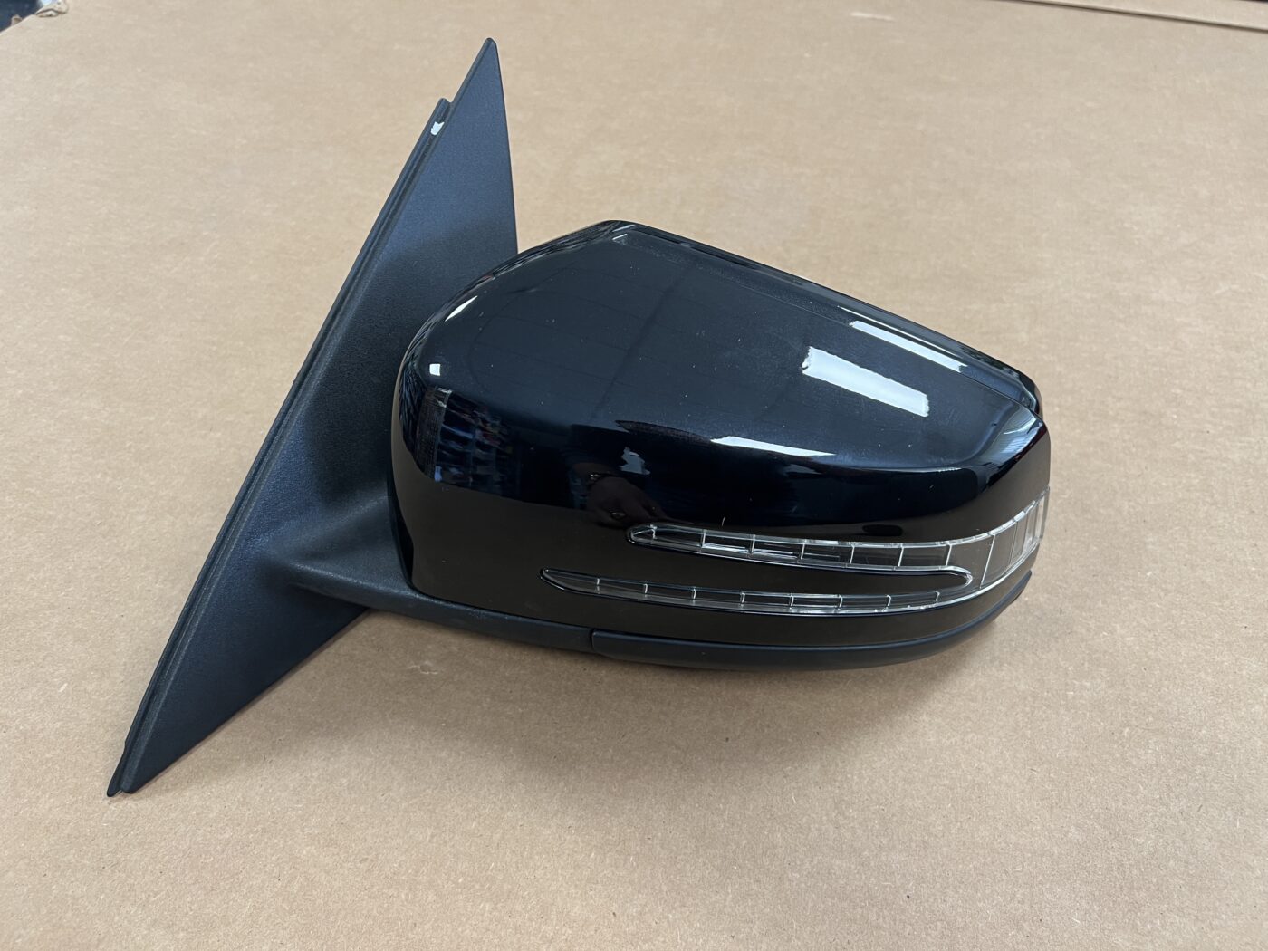 Ārējais spogulis, pa kreisi priekš MERCEDES C300 W202 W203 W204 2007-2014 A2048102976