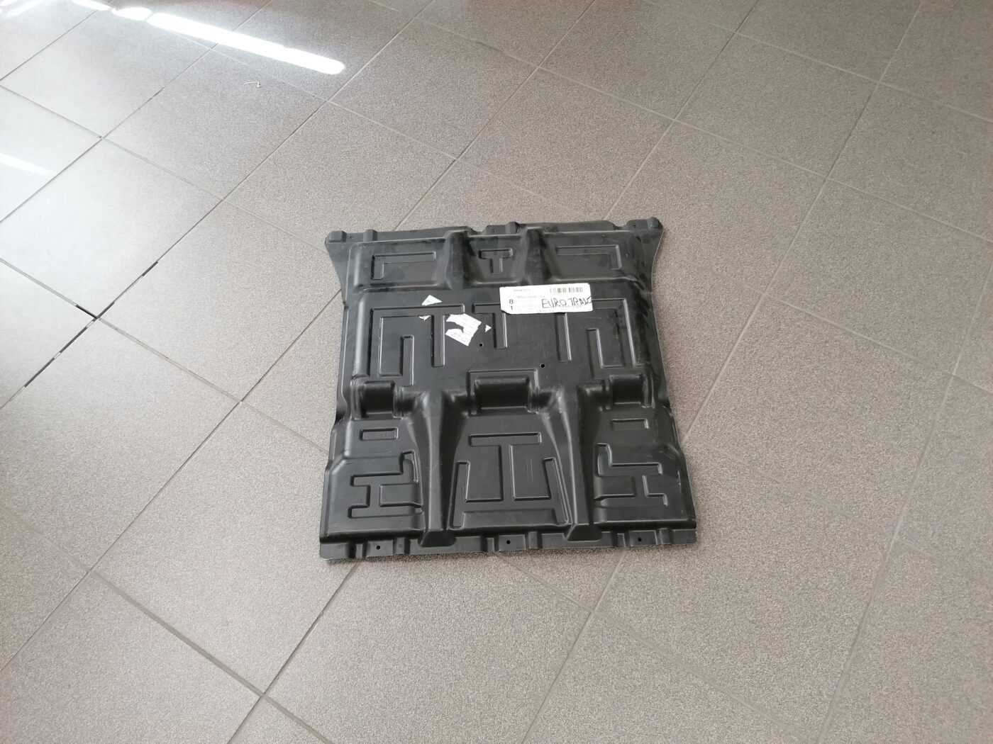 Dzinēja aizsargs priekš MB SPRINTER 2013-2018 1 Dzinēja aizsargs priekš MB SPRINTER 2013-2018