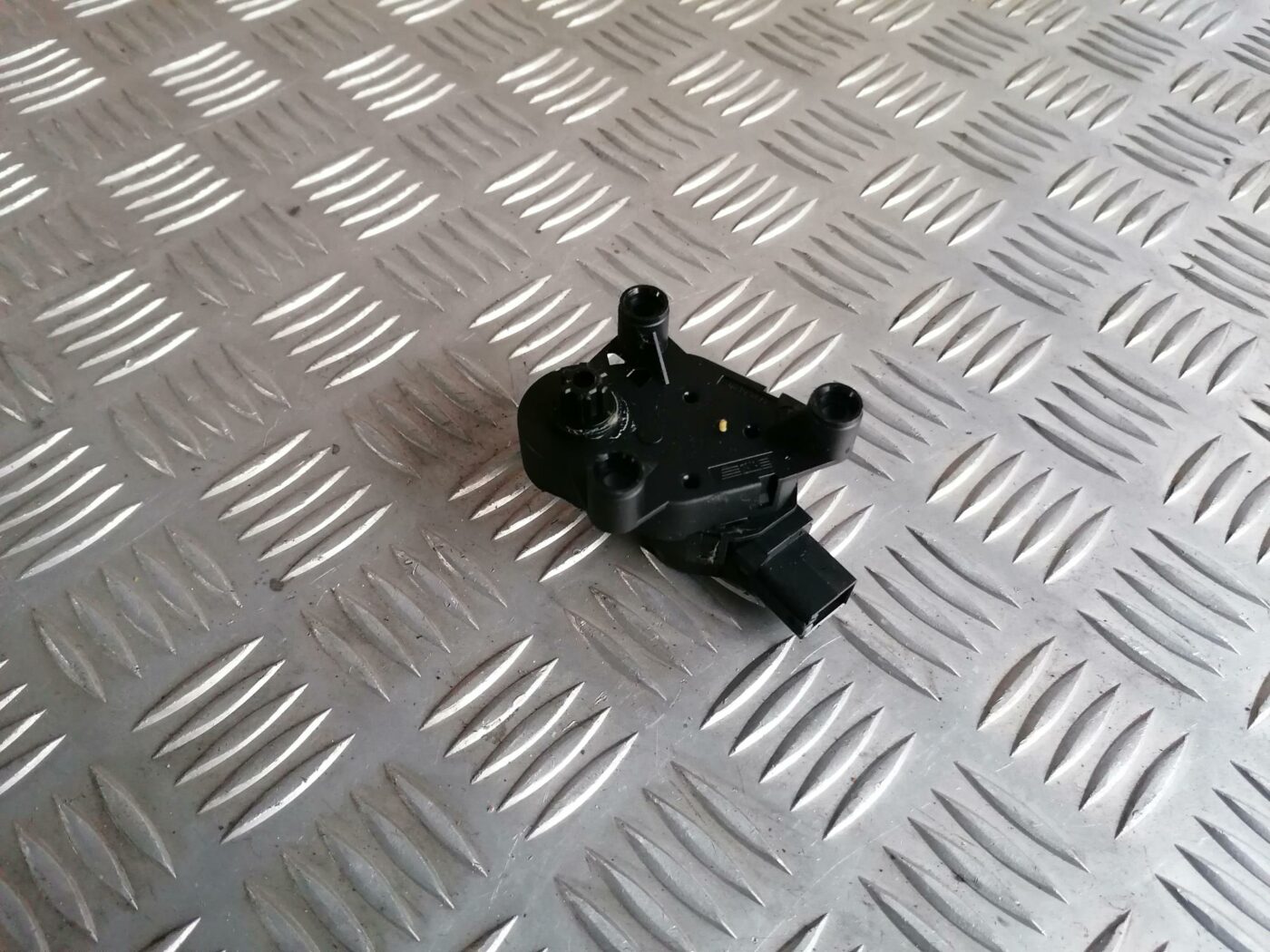 Apsildes sistēmas aktuators priekš FORD GALAXY 2005