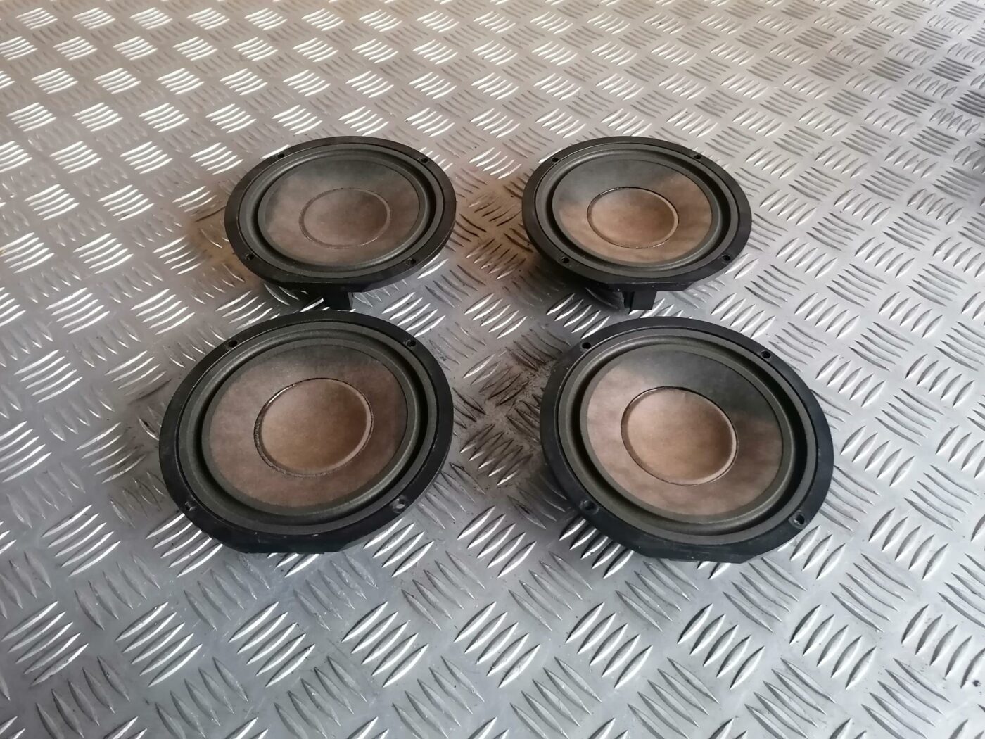 Durvju skaļrunis, apakšā priekš FORD GALAXY 2005 1 Durvju skaļrunis, apakšā priekš FORD GALAXY 2005