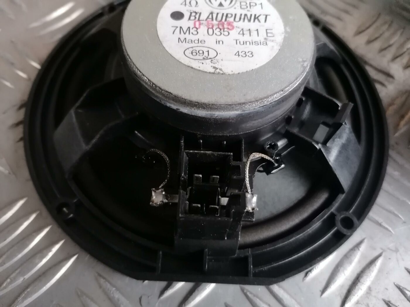 Durvju skaļrunis, apakšā priekš FORD GALAXY 2005 3 Durvju skaļrunis, apakšā priekš FORD GALAXY 2005