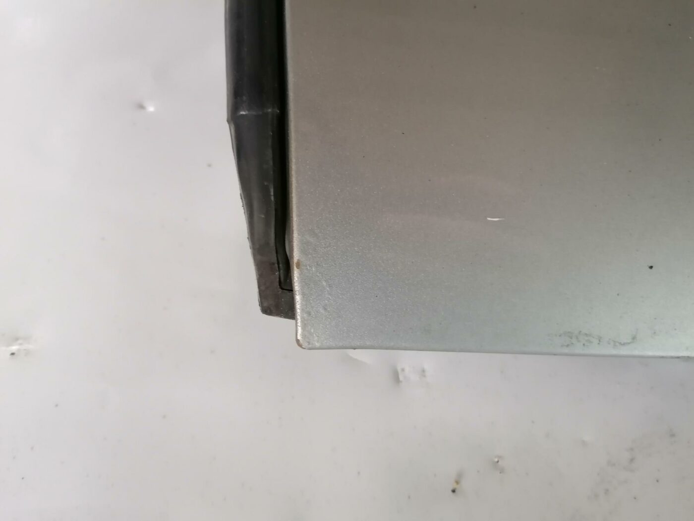 Aizmugurējās kreisās durvis priekš FORD GALAXY 2005 4 Aizmugurējās kreisās durvis priekš FORD GALAXY 2005