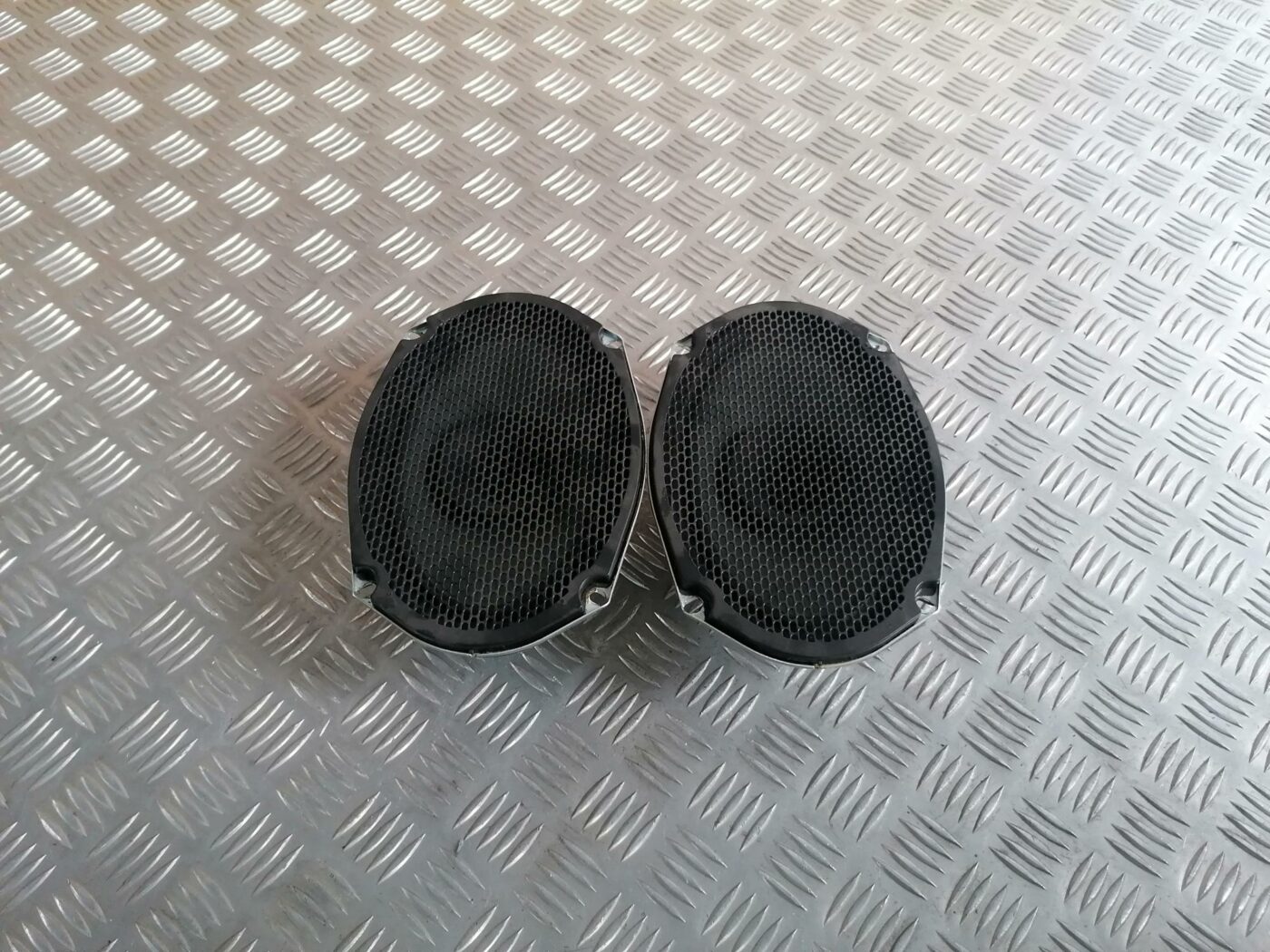 Durvju skaļrunis, apakšā priekš CHRYSLER SEBRING 2006 1 Durvju skaļrunis, apakšā priekš CHRYSLER SEBRING 2006