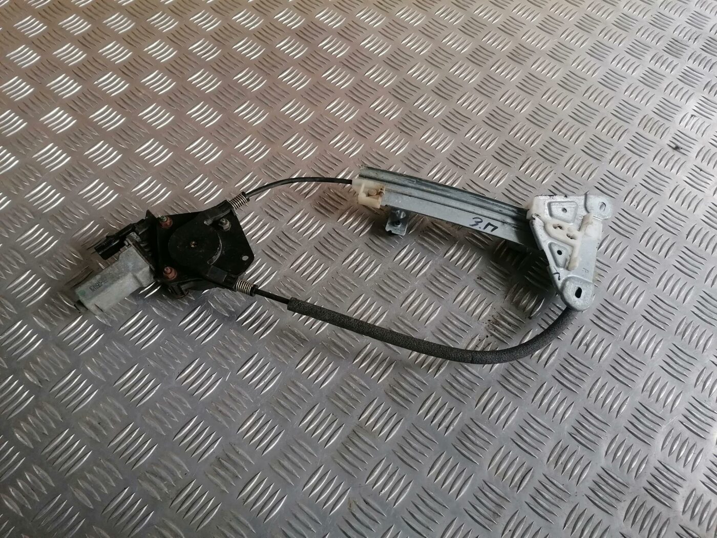 Stikla pacelšanas mehānisms aizmugurējais labais priekš CHRYSLER SEBRING 2006 2 Stikla pacelšanas mehānisms aizmugurējais labais priekš CHRYSLER SEBRING 2006