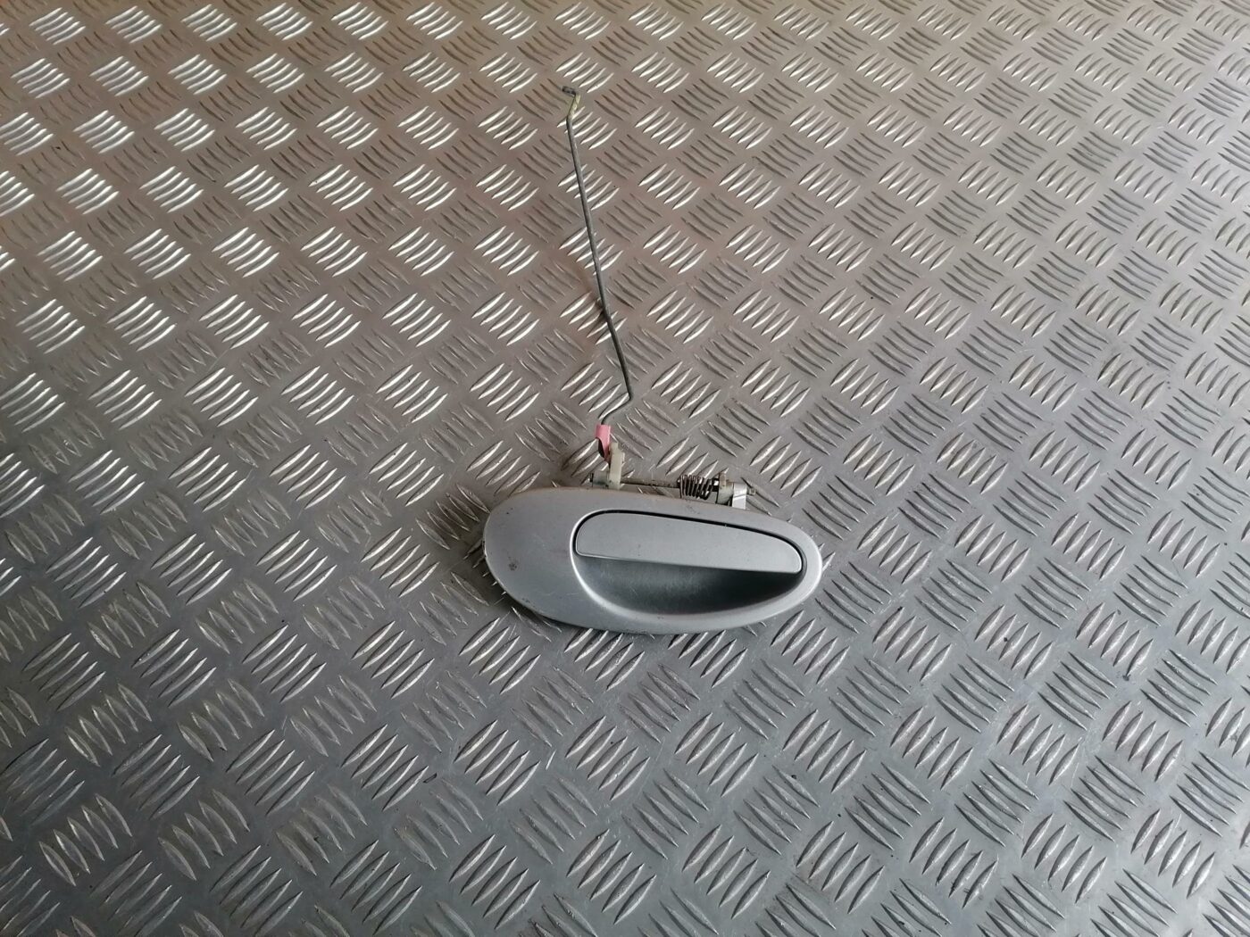 Priekšējāis labais durvju rokturis priekš CHRYSLER SEBRING 2006