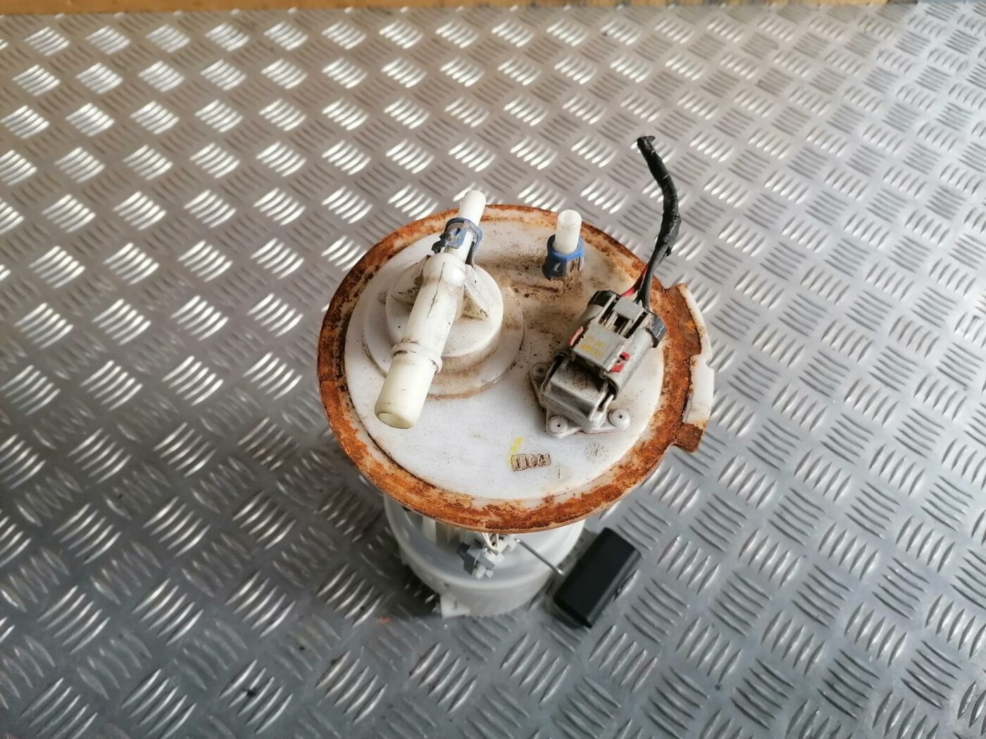 Degvielas tvertnes sūknis priekš CHRYSLER SEBRING 2006