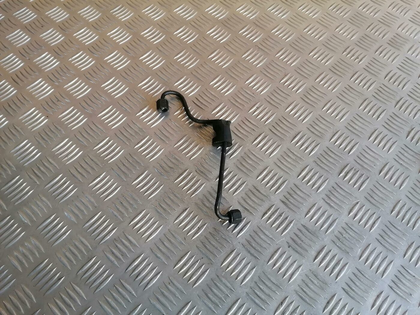 Degvielas caurule priekš BMW 530D E39 2001 TOURING 1 Degvielas caurule priekš BMW 530D E39 2001 TOURING