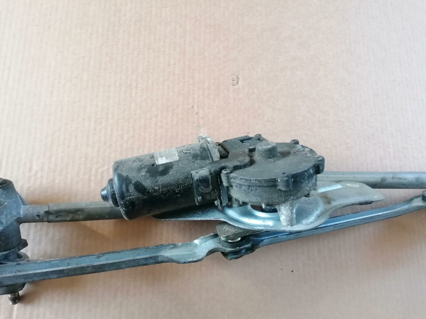 Vējstikla tīrīšanas mehānisms priekš BMW 530D E39 2001 TOURING