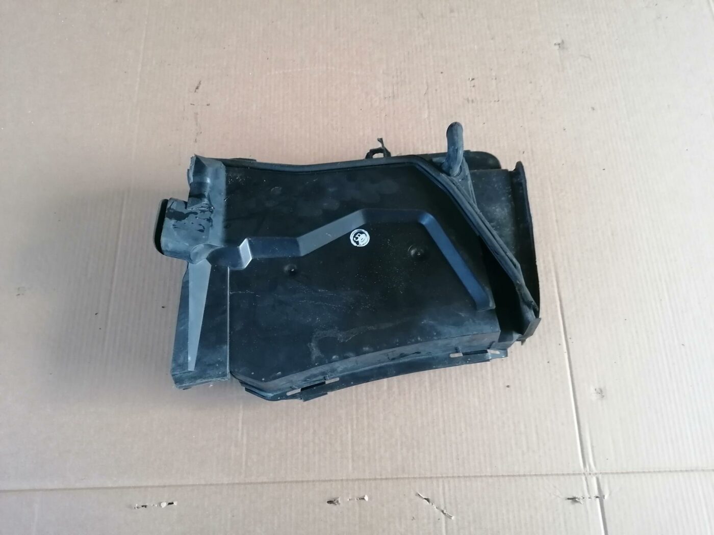 Gaisa filtra korpuss priekš BMW 530D E39 2001 TOURING