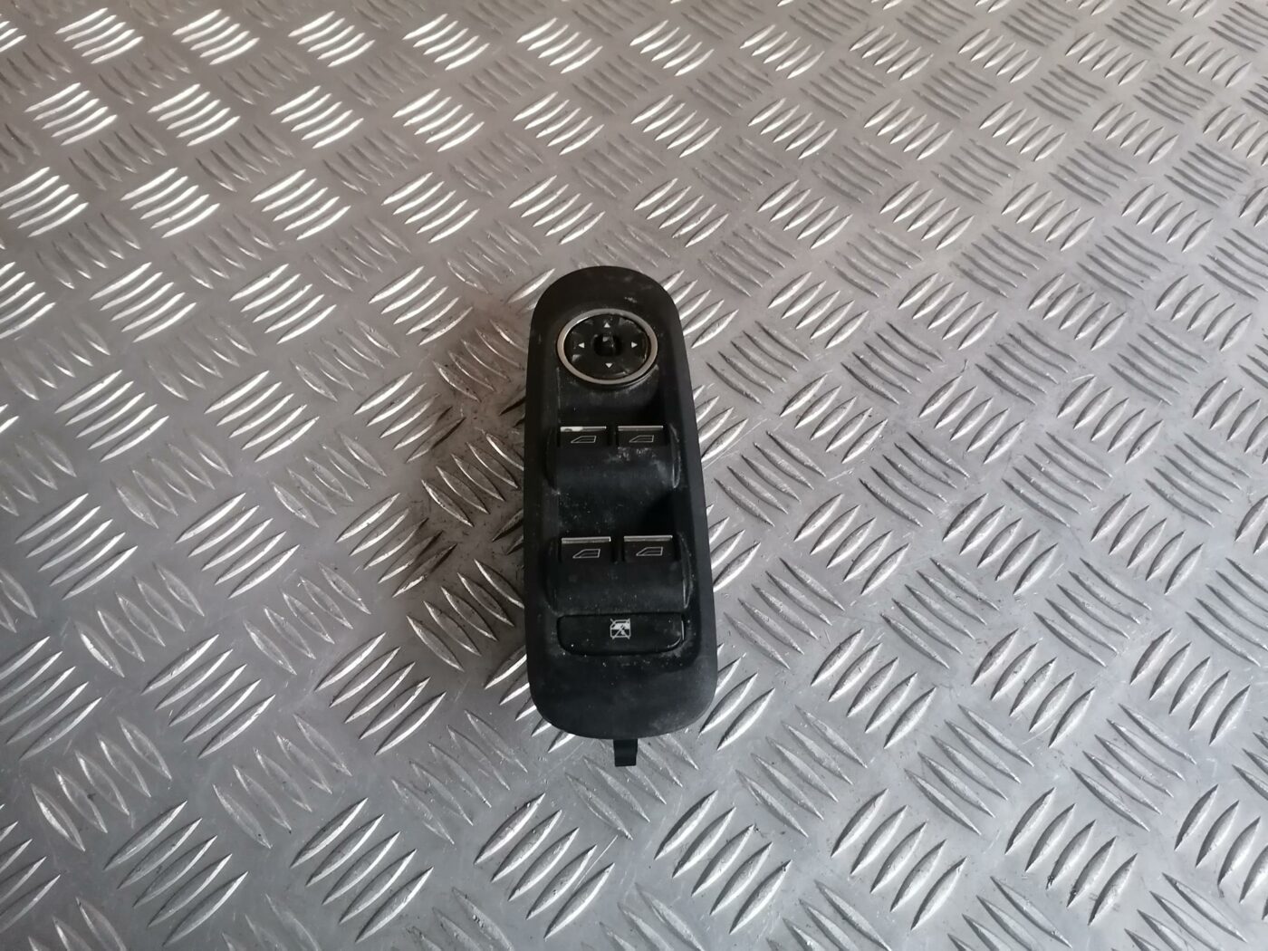 Šofera durvju slēdža pogas priekš FORD MONDEO 2007