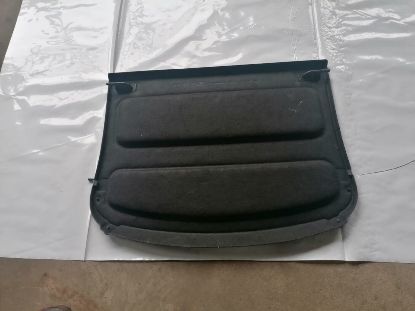 Bagāžnieka nodalījuma plaukts priekš FORD MONDEO 2007 2 Bagāžnieka nodalījuma plaukts priekš FORD MONDEO 2007