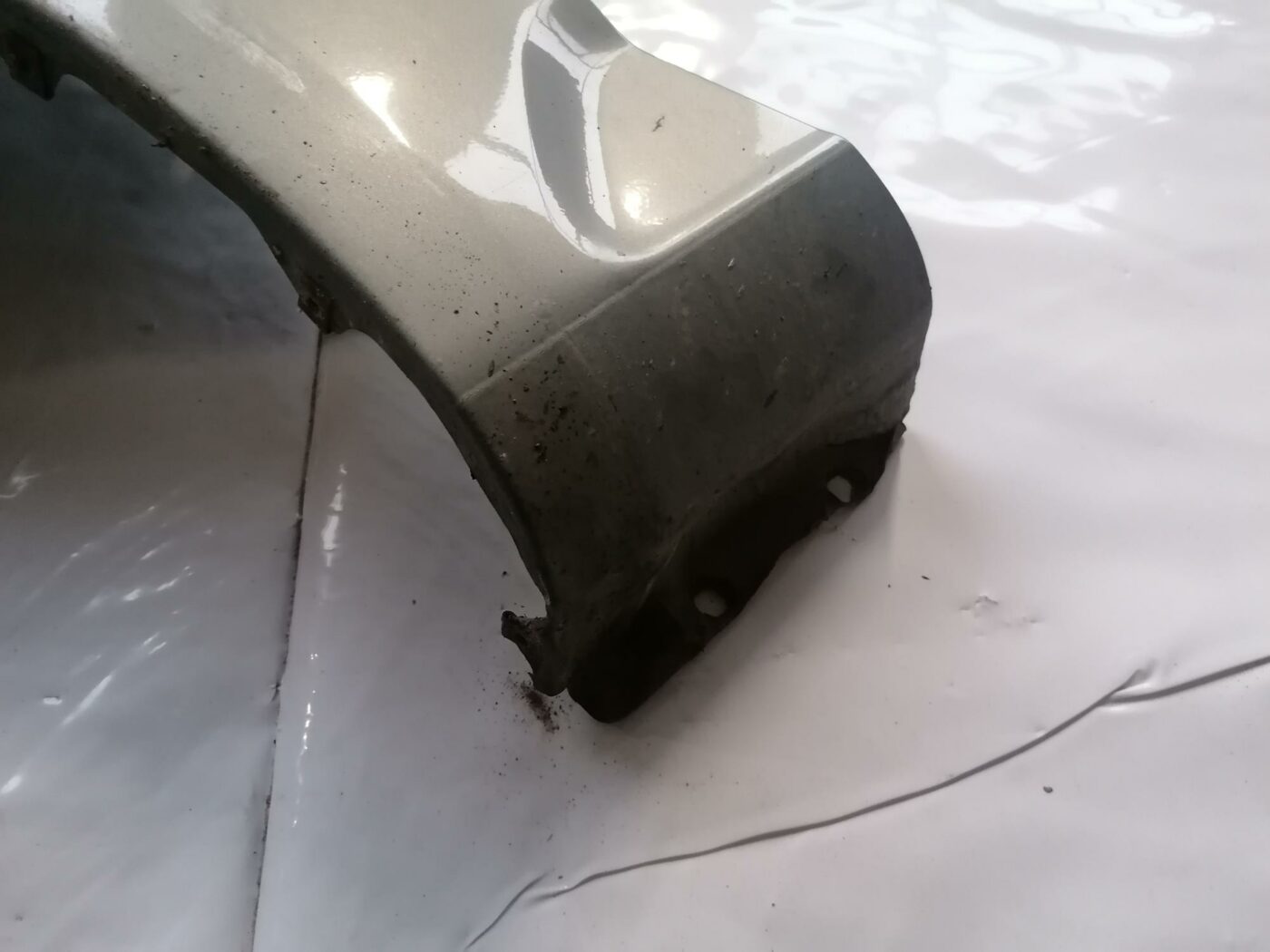 Priekšējais kreisais spārns priekš FORD MONDEO 2007 3 Priekšējais kreisais spārns priekš FORD MONDEO 2007