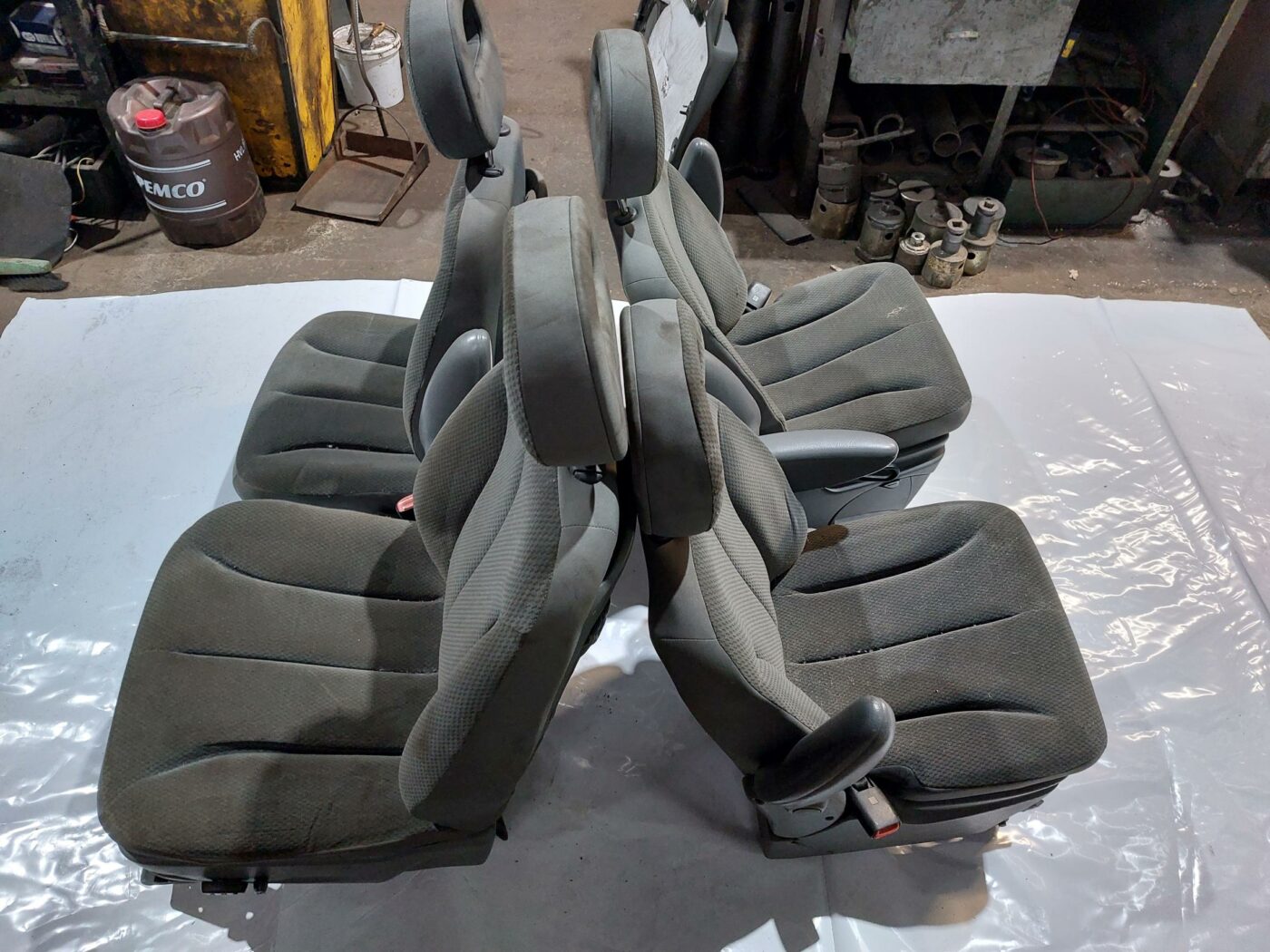 Sēdekļu komplekts priekš CHRYSLER VOYAGER 2006