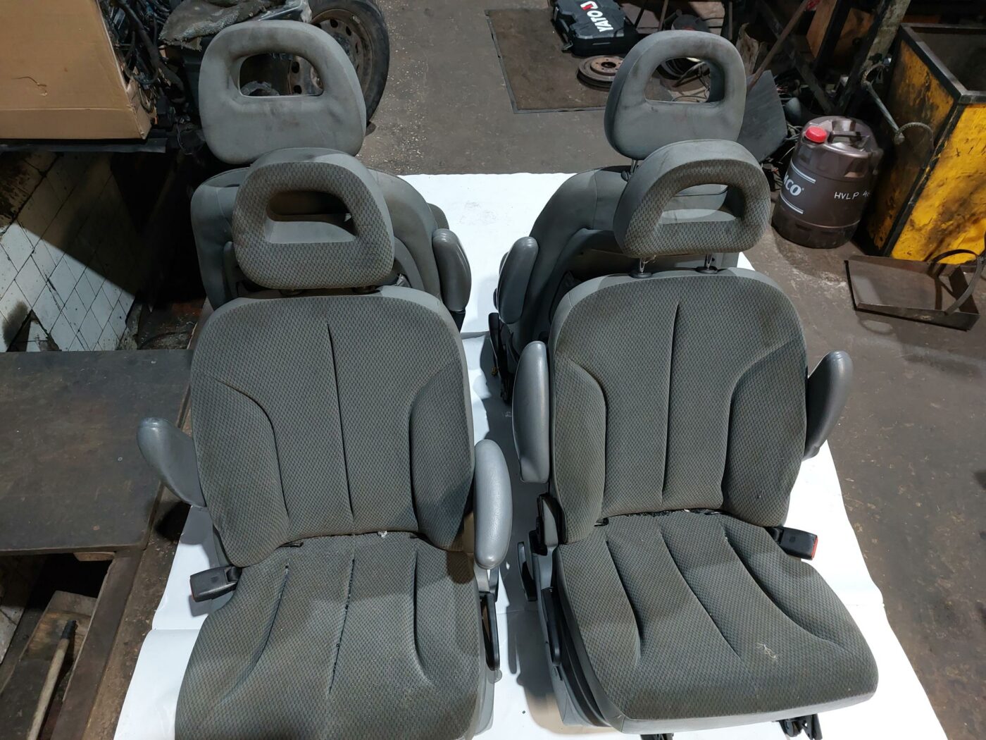 Sēdekļu komplekts priekš CHRYSLER VOYAGER 2006