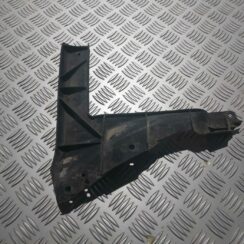 Aizmugurējā spārna un bufera stiprinājums priekš CHRYSLER VOYAGER 2006