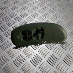 Šofera durvju slēdža pogas priekš CHRYSLER VOYAGER 2006