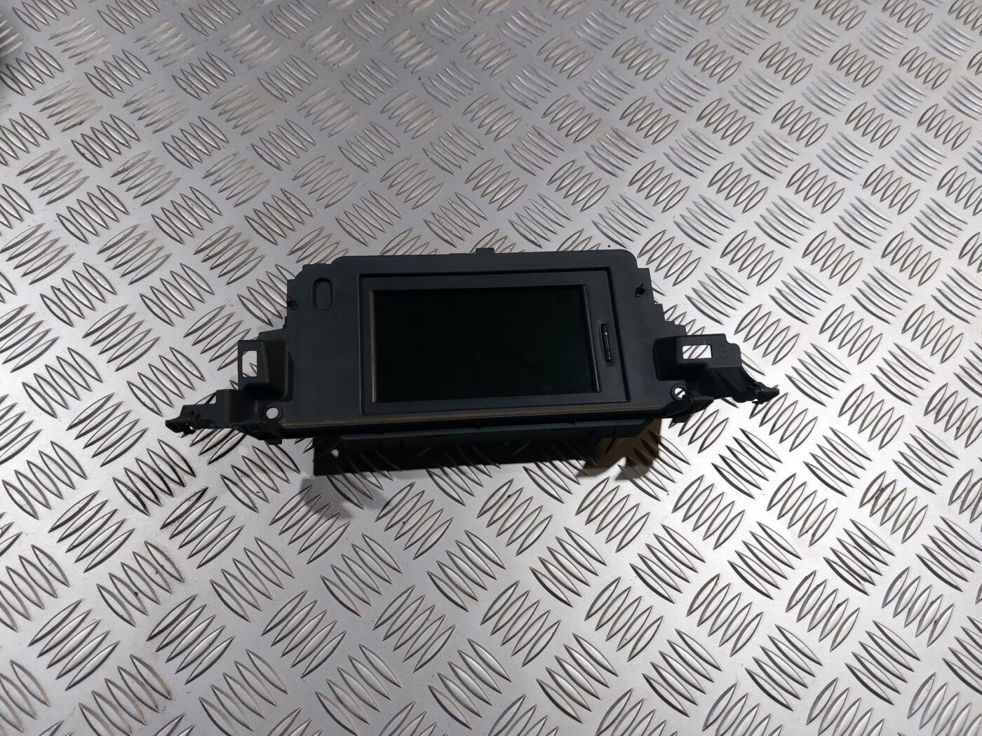 Displejs priekš RENAULT LAGUNA 2011 1 Displejs priekš RENAULT LAGUNA 2011