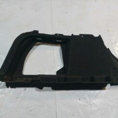 Bagāžnieka nodalījuma sānu apdare priekš RENAULT LAGUNA 2011