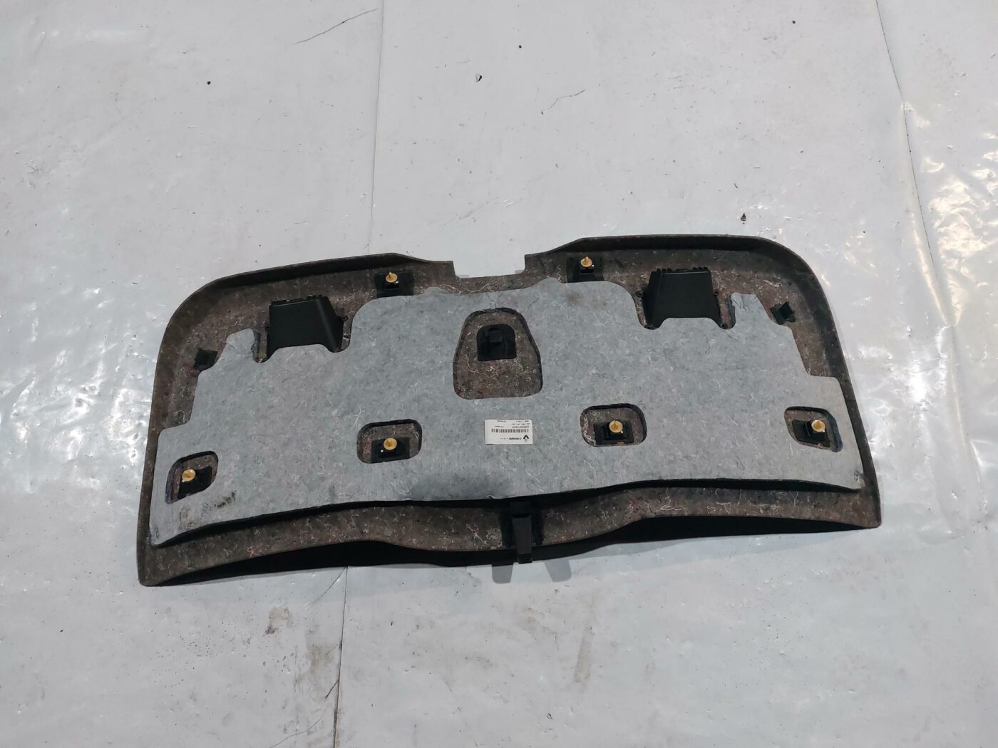 Bagāžnieka vāka liela apdare priekš RENAULT LAGUNA 2011