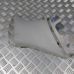 Bagažnieka nodalījuma statnes apdare priekš RENAULT LAGUNA 2011