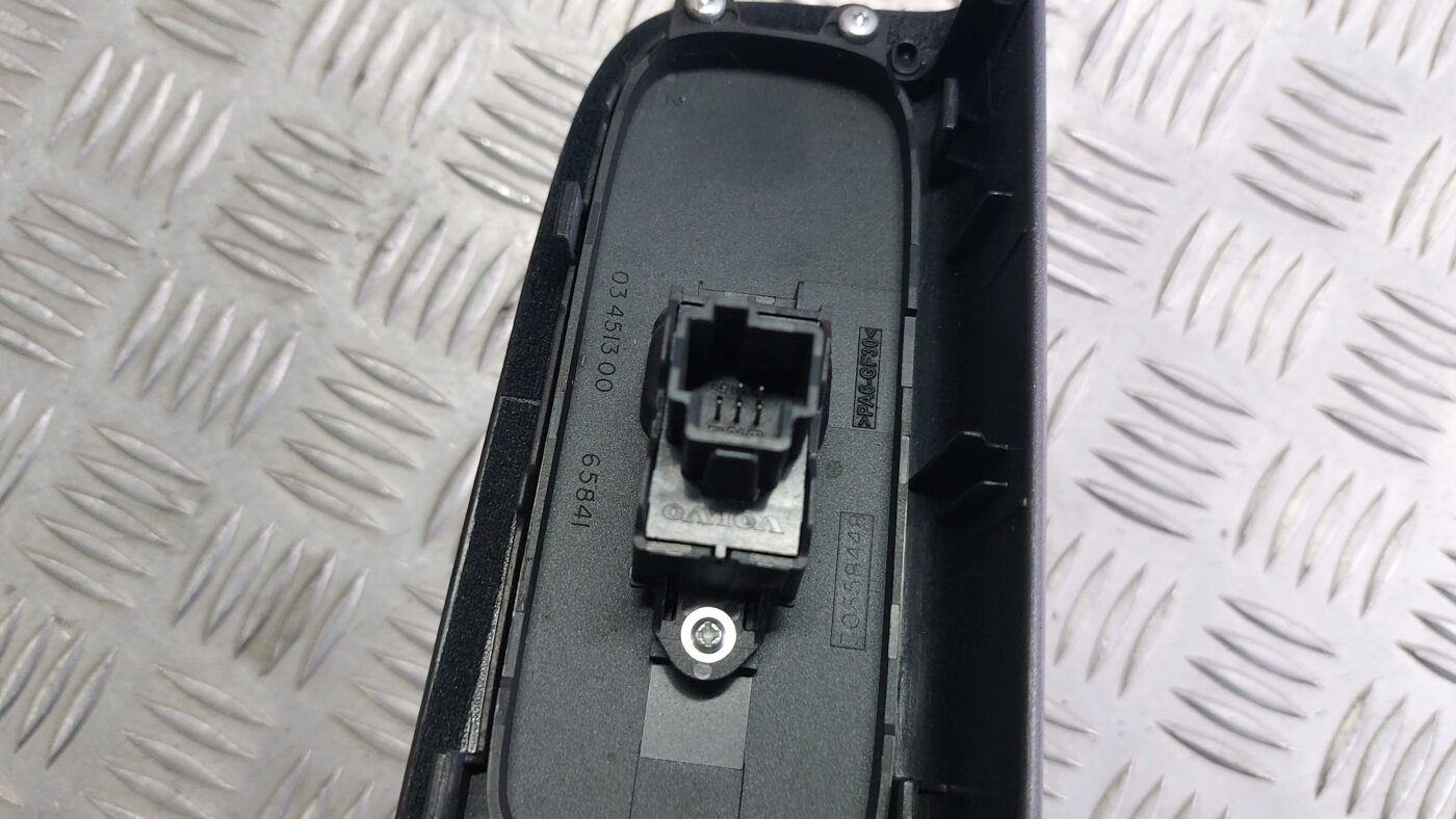 Stikla pacelšanas poga priekš VOLVO S40 2004 Black