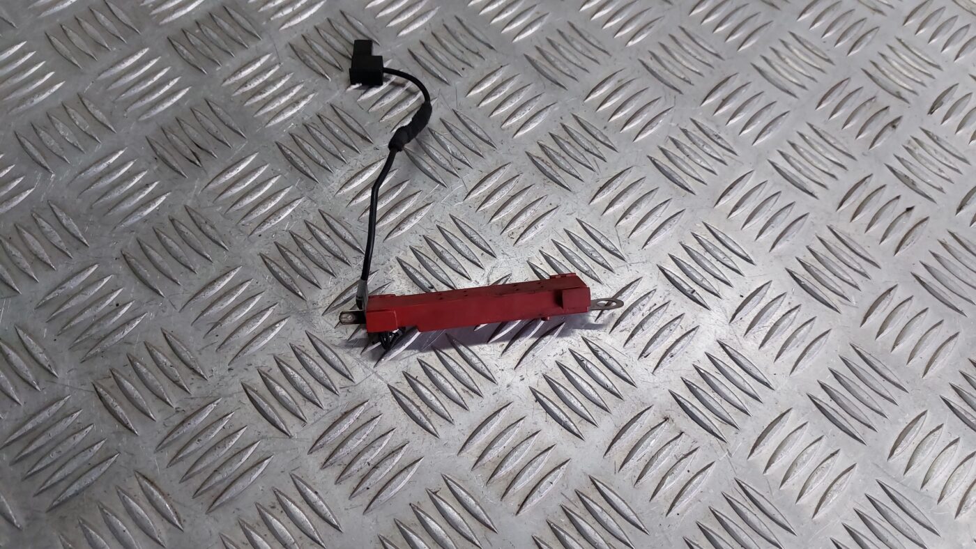 Antenas pastiprinātāja bloks priekš VOLVO S40 2004 Black