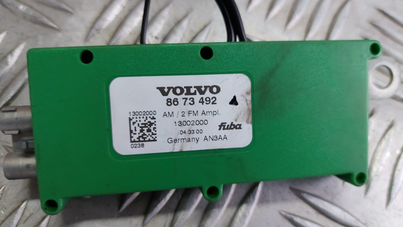 Antenas pastiprinātāja bloks priekš VOLVO S40 2004 Black 5 Antenas pastiprinātāja bloks priekš VOLVO S40 2004 Black