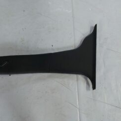 Vidējas salona statnes apdare priekš VOLVO S40 2004 Black