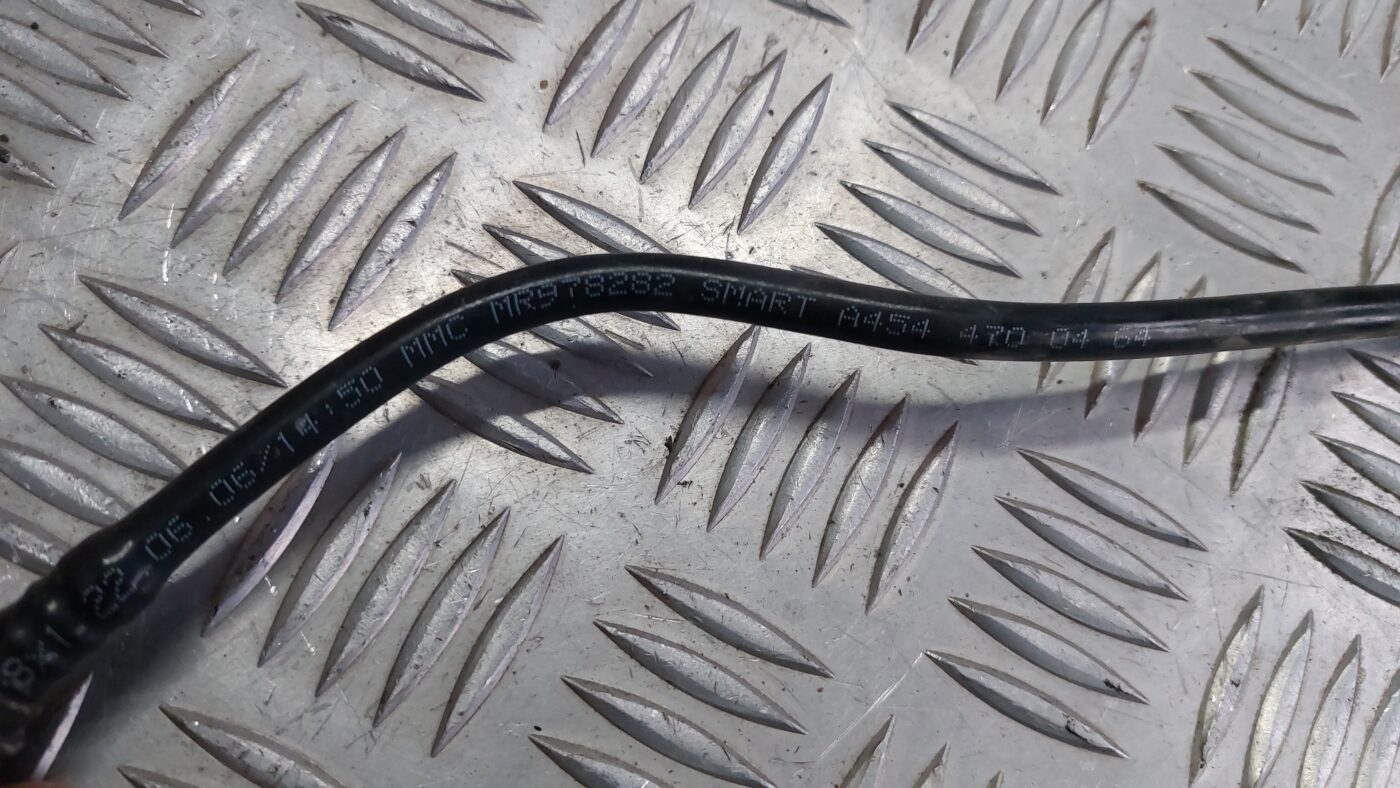 Degvielas caurule priekš MITSUBISHI COLT 2007 2 Degvielas caurule priekš MITSUBISHI COLT 2007