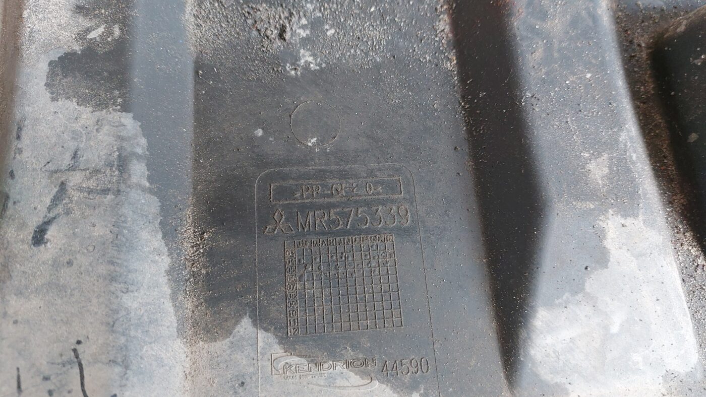 Priekšēja bufera aizsargs priekš MITSUBISHI COLT 2007 3 Priekšēja bufera aizsargs priekš MITSUBISHI COLT 2007