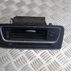 Mērinstrumentu paneļa gaisa vads, centrā priekš VOLVO V60 2012