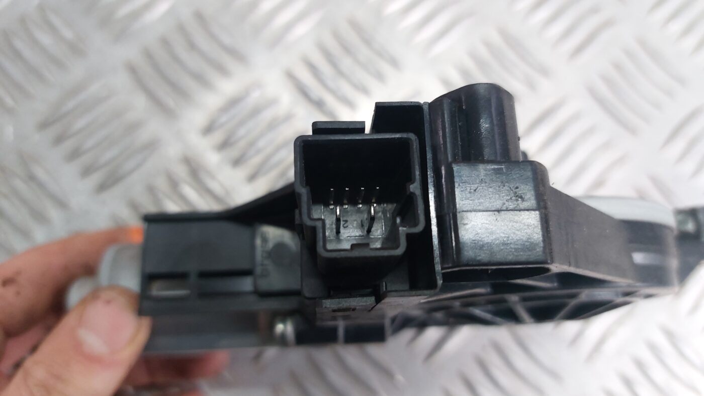 Elektrisko stiklu motors priekš VOLVO V60 2012