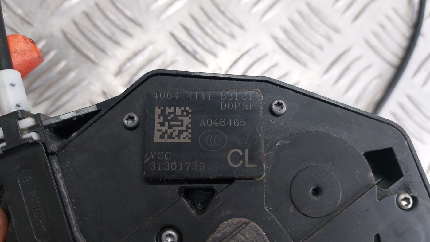 Priekšējo kreiso durvju slēdzene priekš VOLVO V60 2012 5 Priekšējo kreiso durvju slēdzene priekš VOLVO V60 2012