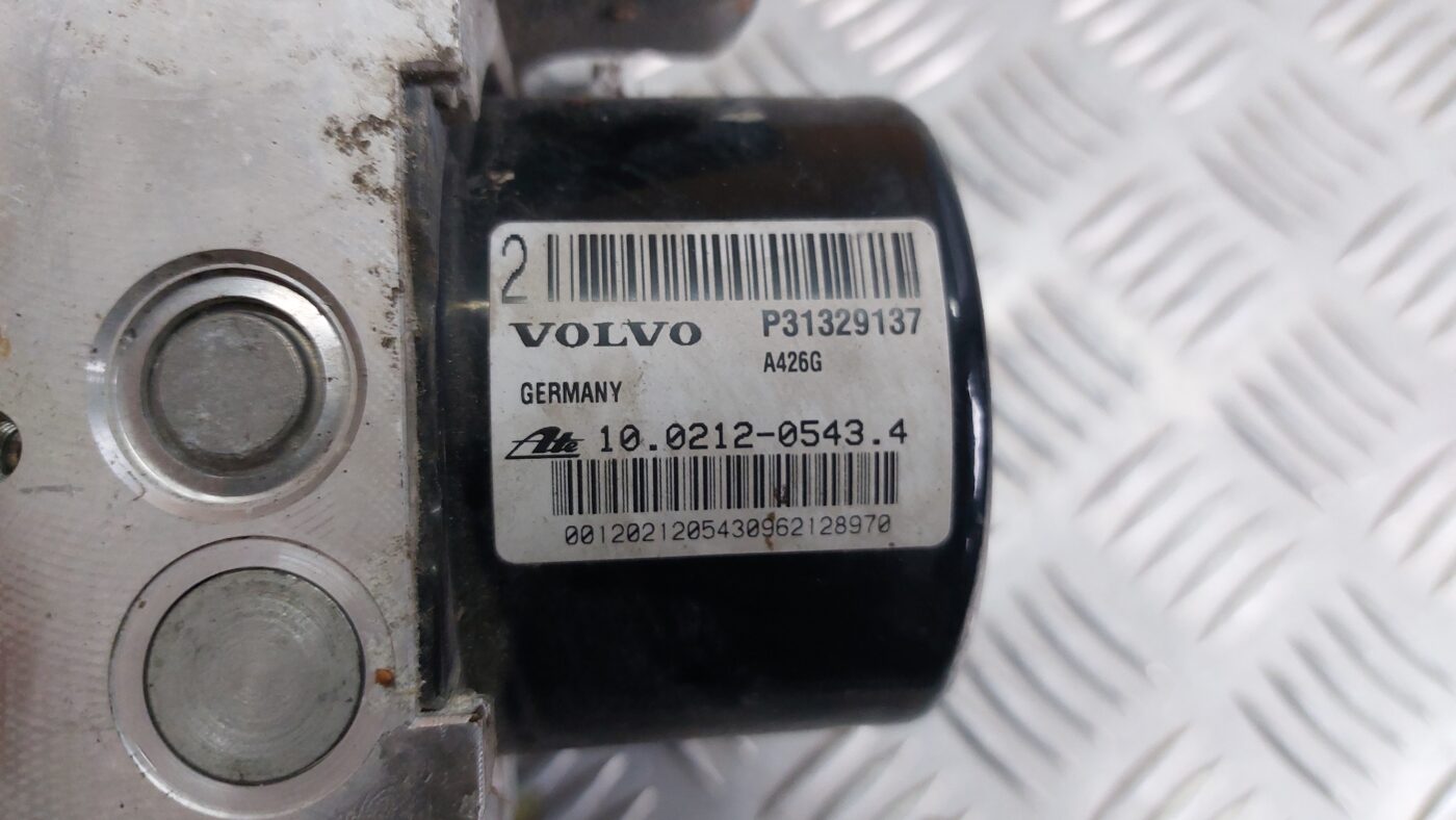 ABS bloks priekš VOLVO V60 2012 5 ABS bloks priekš VOLVO V60 2012