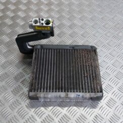 Gaisa kondicionēšanas radiators salonā priekš VOLVO V60 2012