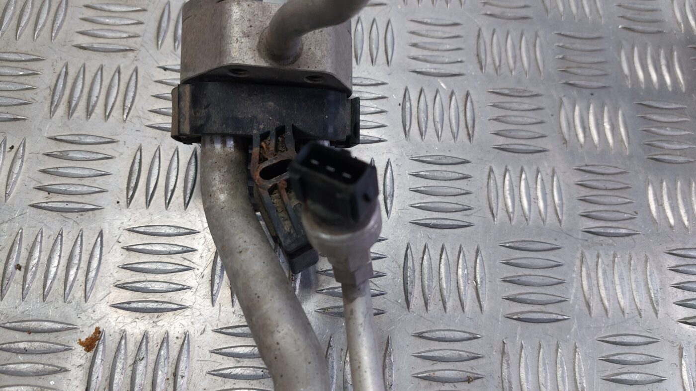 Gaisa kondicioniera galvenā caurule priekš VOLVO V60 2012