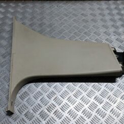 Vidējas salona statnes apdare priekš VOLVO V60 2012