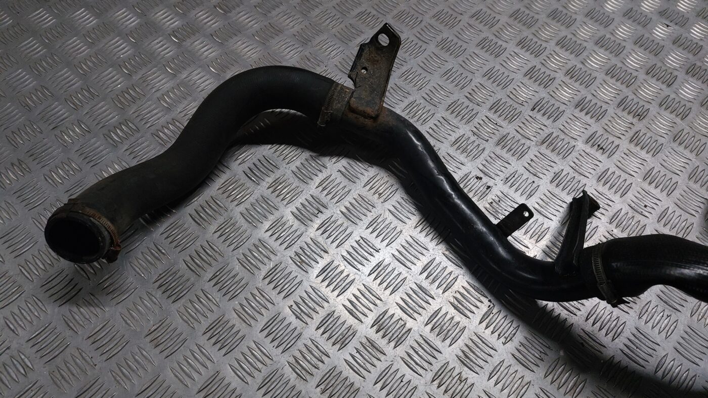 Interkulera caurule priekš VOLVO V60 2012