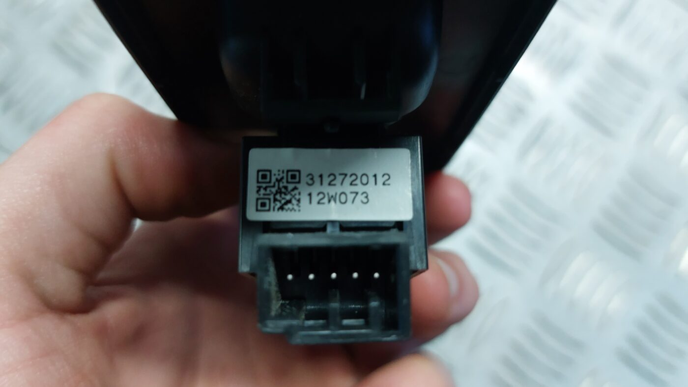 Stikla pacelšanas poga priekš VOLVO V60 2012