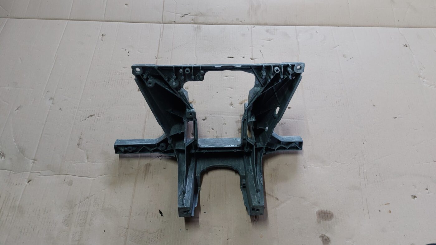 Mērinstrumentu paneļa pastiprinātājs priekš VOLVO V60 2012 2 Mērinstrumentu paneļa pastiprinātājs priekš VOLVO V60 2012