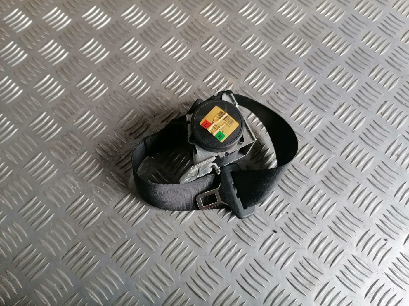 Aizmugurējā labā drošības josta priekš BMW 123 E87 2008 BLACK 1 Aizmugurējā labā drošības josta priekš BMW 123 E87 2008 BLACK