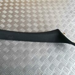 Priekšējas salona statnes apdare priekš BMW 123 E87 2008 BLACK