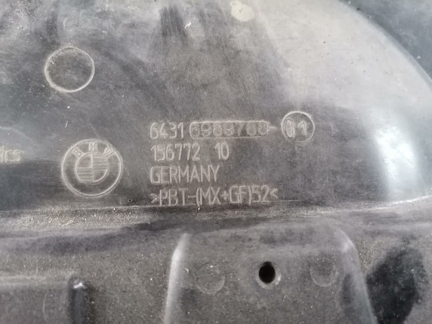 Salona gaisa filtra korpuss priekš BMW 123 E87 2008 BLACK 3 Salona gaisa filtra korpuss priekš BMW 123 E87 2008 BLACK