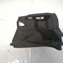 Bagāžnieka nodalījuma sānu apdare priekš BMW 123 E87 2008 BLACK