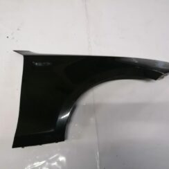 Priekšējais labais spārns priekš BMW 123 E87 2008 BLACK